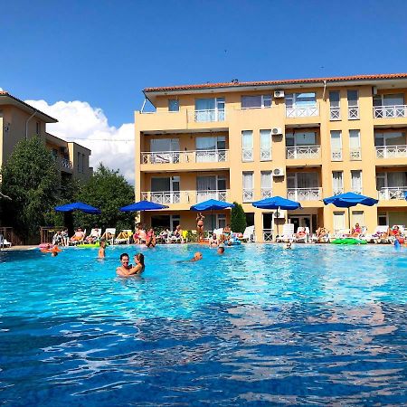 Sunny Day Apartments ซันนีบีช ภายนอก รูปภาพ